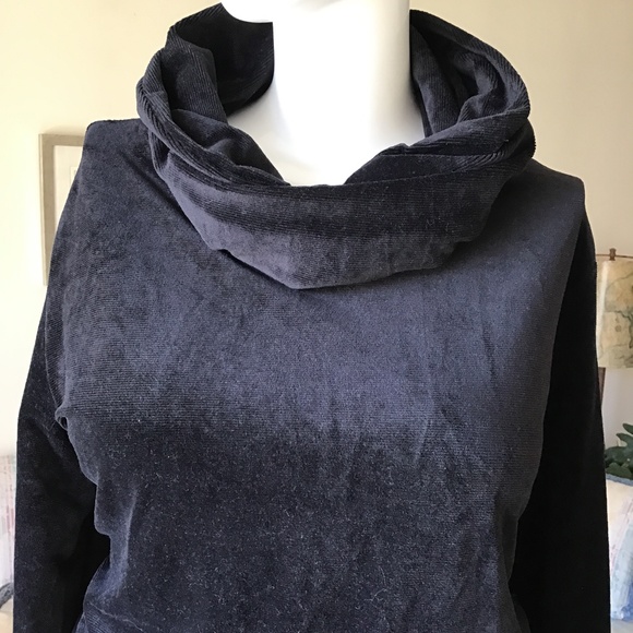 La Vie En Rose Black Sweater - Picture 4 of 5